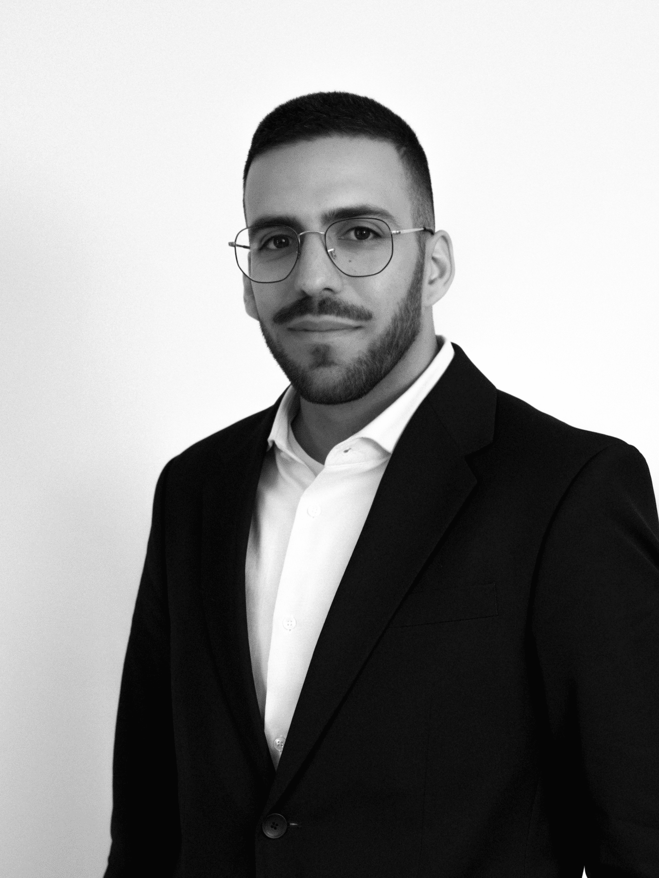 Alberto es un contable de CBC Abogados